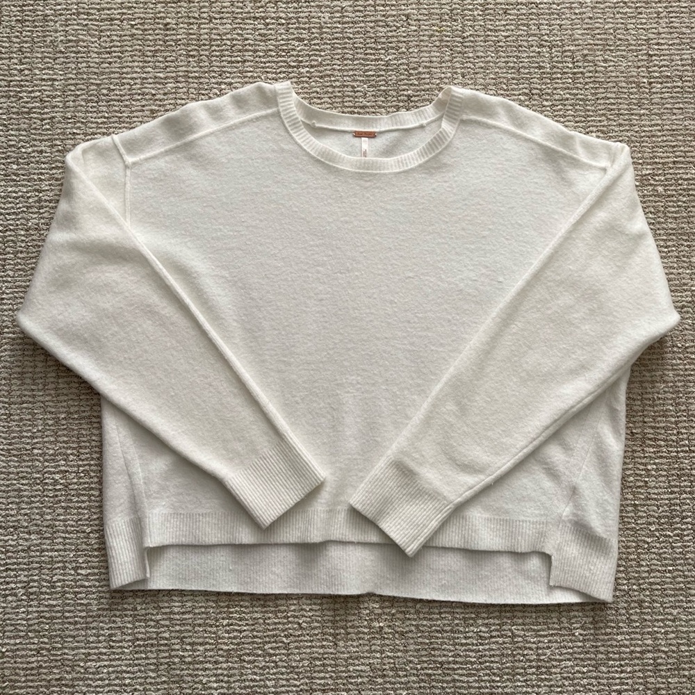 Free People Sweater - Picture 4 of 6